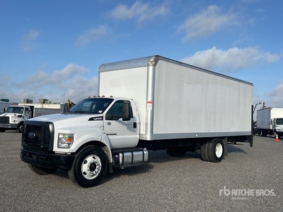 2017 Ford F-650 4x2 Van Truck