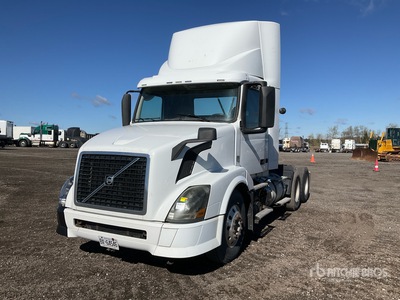 2015 Volvo VNL64T 6x4 T/A Day Cab Truck Tractor