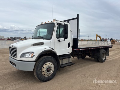 2004 Freightliner M2 106 Business Class 4x2 Flatbed Truck