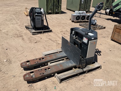 Crown PW3520-80 Pallet Jack