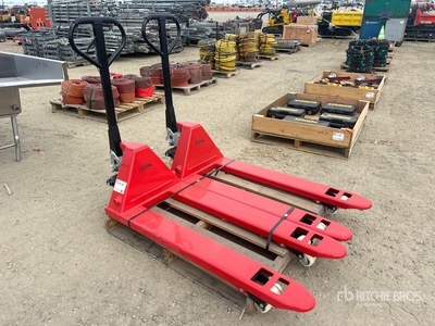 Quantity of (2) 3000 kg 3000 KG Palettenheber (Unused)