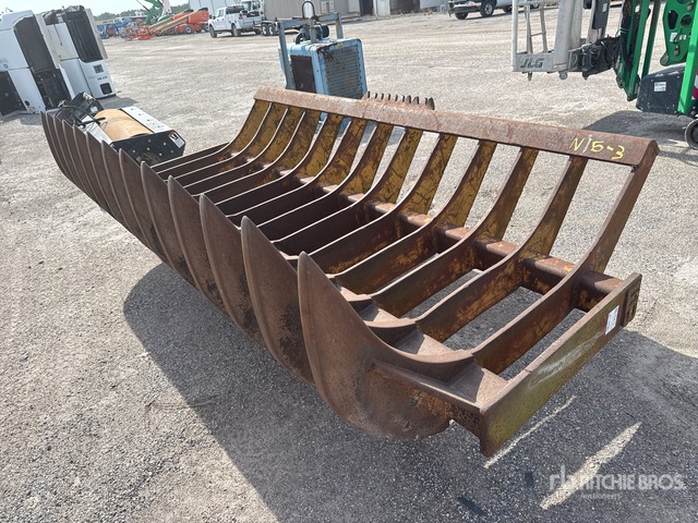 Balderson 132 in Rake Attachment - Fits Cat 950 | Ritchie Bros. Auctioneers