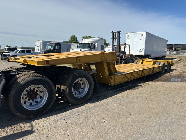 1999 Trail King T/A Folding Neck Trailer