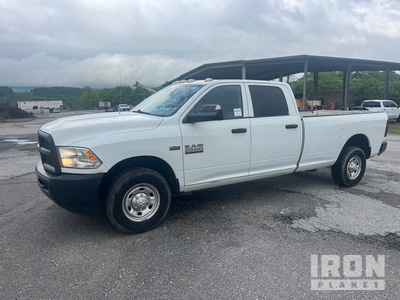2014 Ram 2500 4x2 Crew Cab بيك اب