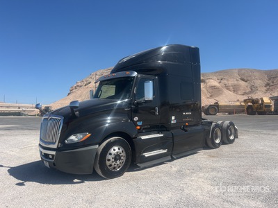 2018 International LT625 6x4 T/A Sleeper Truck Tractor