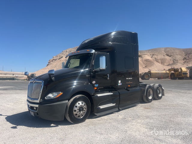 2018 International LT625 6x4 T/A Sleeper Truck Tractor