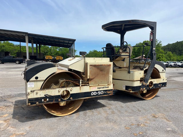 2003 Ingersoll-Rand DD-90 Double Drum Roller 2003 Ingersoll-Rand DD-90 Double Drum Roller
