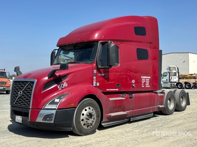 2020 Volvo VNL760 6x4 3- Achs Sattelzugmaschine mit Schlafkabine