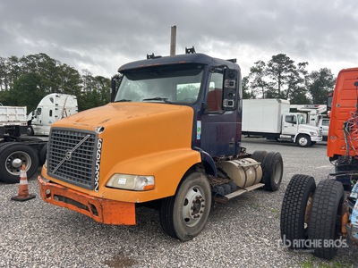 2008 Volvo VNM 4x2 Day Cab Prime Mover