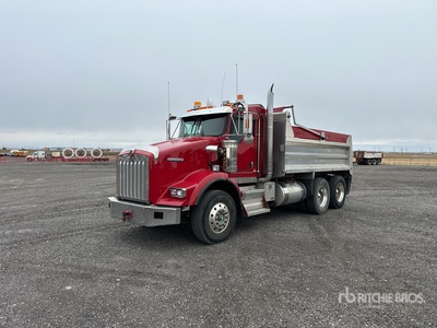 2012 Kenworth T800 6x4 شاحنة قلابة /محورين