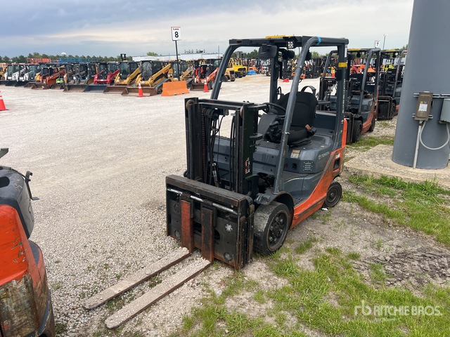 2015 Toyota 8FGCU20 4000 lb Cushion Tire Forklift