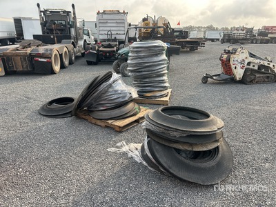 Quantity of (150) Quantity of 24.5 in Tire Ring Barrier ضوابط المرور المتنوعة