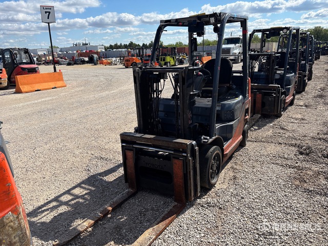2015 Toyota 8FGCU20 4000 lb Cushion Tire Forklift