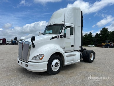 2015 Kenworth T680 4x2 S/A Day Cab Truck Tractor