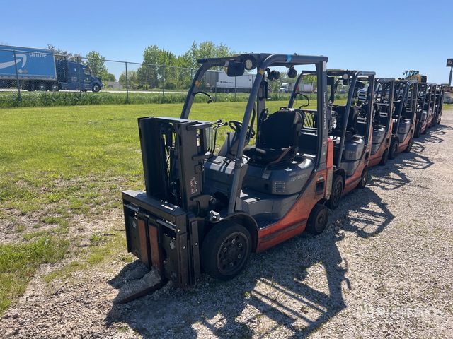 2015 Toyota 8FGCU20 4000 lb Cushion Tire Forklift (Inoperable)