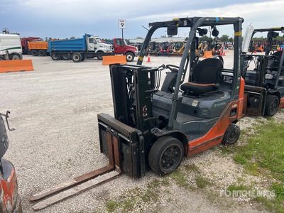 2015 Toyota 8FGCU20 4000 lb Cushion Tire Forklift