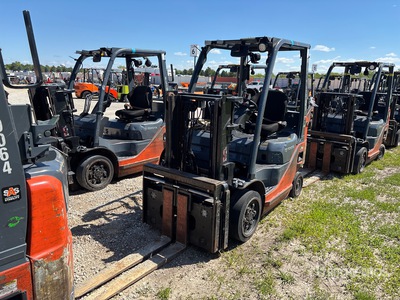 2015 Toyota 8FGCU20 4000 lb Cushion Tire Forklift