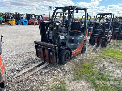2015 Toyota 8FGCU20 4000 lb Cushion Tire Forklift