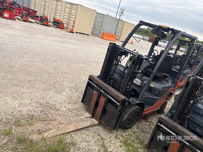 2015 Toyota 8FGCU20 4000 lb Pneumatic Tire Gabelstapler