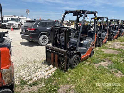 2015 Toyota 8FGCU20 4000 lb Cushion Tire Forklift