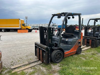 2015 Toyota 8FGCU20 4000 lb Cushion Tire Forklift