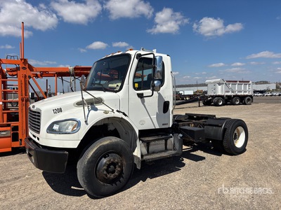2012 Freightliner M2 106 4x2 2-Achs Sattelzugmaschine (Inoperable)