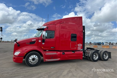 2019 Peterbilt 579 6x4 Sleeper Truck Tractor
