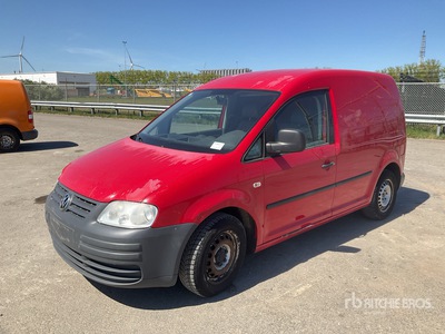 2010 Volkswagen Caddy TDI فان نقل (Inoperable)
