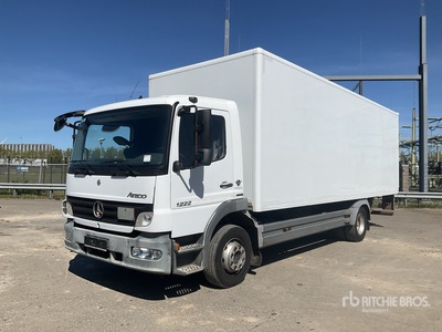 2010 Mercedes Atego 4x2 Kastenwägen