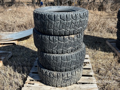 Quantity of (4) Fun Country LT315/70R17 Tires
