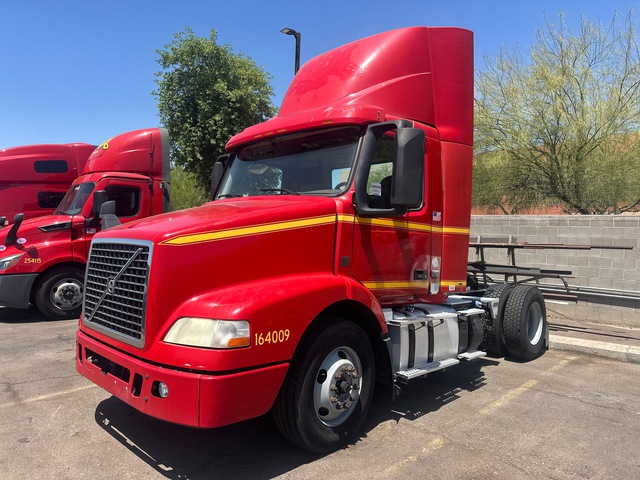 2016 Volvo VNM 4x2 S/A Day Cab Truck Tractor (Inoperable)