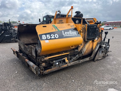 2018 LeeBoy 8520 Track Asphalt Paver