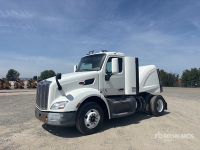 2018 Peterbilt 579 4x2 Ciągnik siodłowy z kabiną dzienną S/A