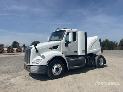 2018 Peterbilt 579 4x2 Day Cab Prime Mover
