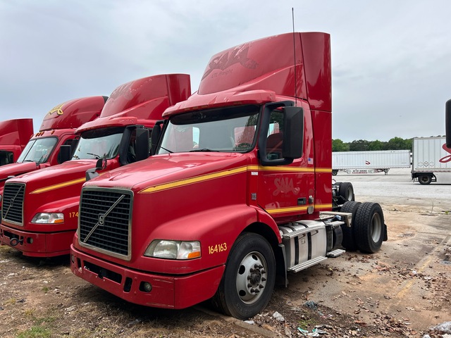 2016 Volvo VNM42T 4x2 S/A Day Cab Truck Tractor (Inoperable)
