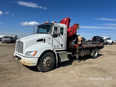 Ferrari FZ14A4 4300 kg Knuckle Boom on 2013 Kenworth T370 4x2 mobiele kraan