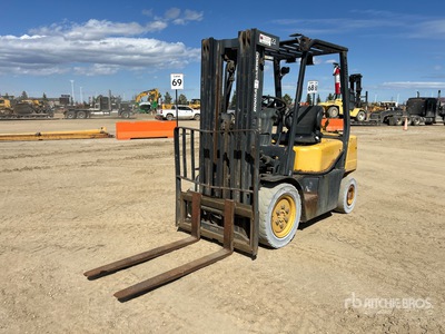 Doosan G25E-3 4450 lb Cushion Tire Heftruck