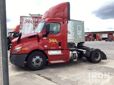 2020 Freightliner Cascadia 116 4x2 S/A Day Cab Truck Tractor (Inoperable)