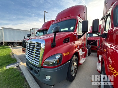 2018 Freightliner Cascadia 113 4x2 S/A Day Cab Truck Tractor