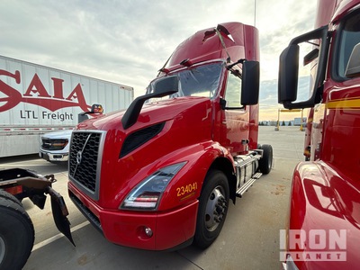 2022 Volvo VNL42T 4x2 Day Cab Prime Mover (Inoperable)