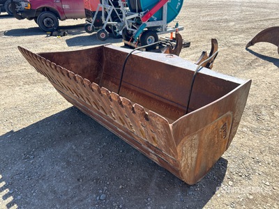 WBM 84 in Q/C Hydraulic Tilting Excavator Bucket