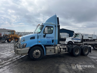 2017 Freightliner Cascadia 113 6x4 T/A Day Cab Truck Tractor