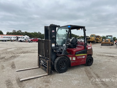 2020 Taylor GT80D 6900 lb Pneumatic Tire Forklift
