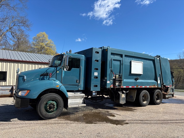 2019 Kenworth T440 6x4 Rear Loader Waste Collection Truck