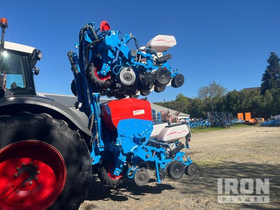 2022 Monosem NG Plus ME-8R 3-Point زارع هوائي