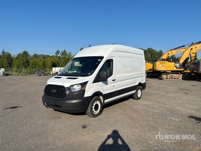 2019 Ford Transit 250 Fourgon cargo