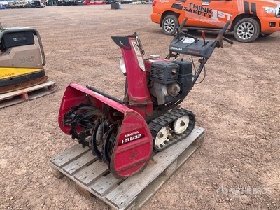 Honda HS1332 32 in Tracked Quitanieves de soplado