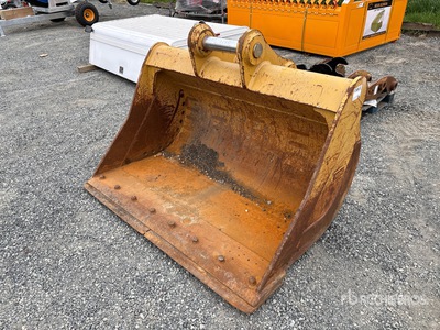 68 in Cleanup Baggerlöffel - Fits Cat 324F