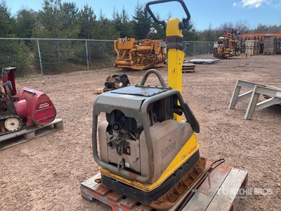 2021 Wacker Neuson DPU6555Heh Reversible Plaque vibratoire