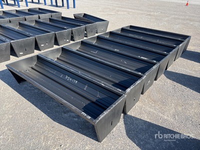 Quantity of (7) 2025 Kit Containers CF-90-V2025 7 ft 6 in x 2 ft مغذية المواشي